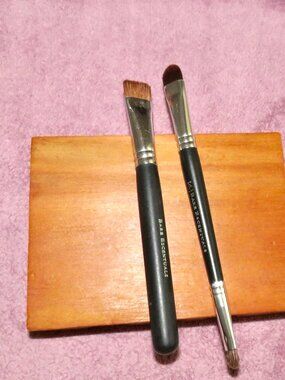 Bare Escentuals BareMinerals brushes Tapered Foil & Fuse, Flathead Brush LOT